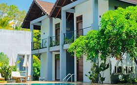 Lion Gate Hotel Sigiriya